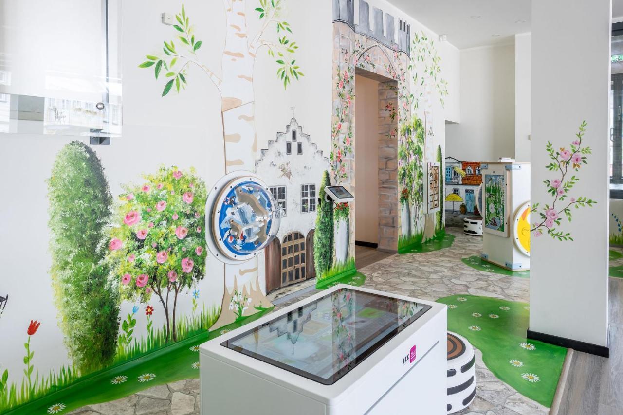 Hotel Nospa Kuressaare Extérieur photo