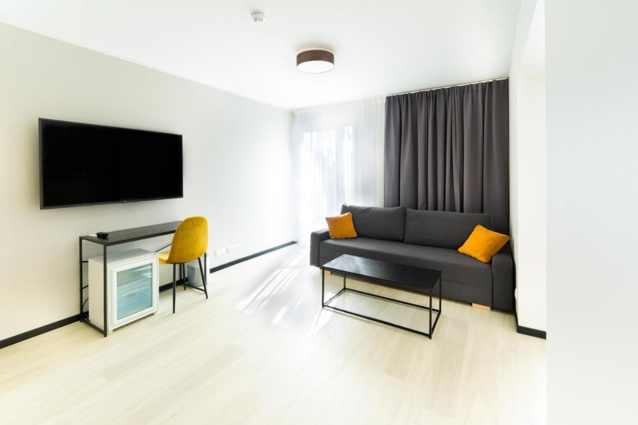 Hotel Nospa Kuressaare Extérieur photo
